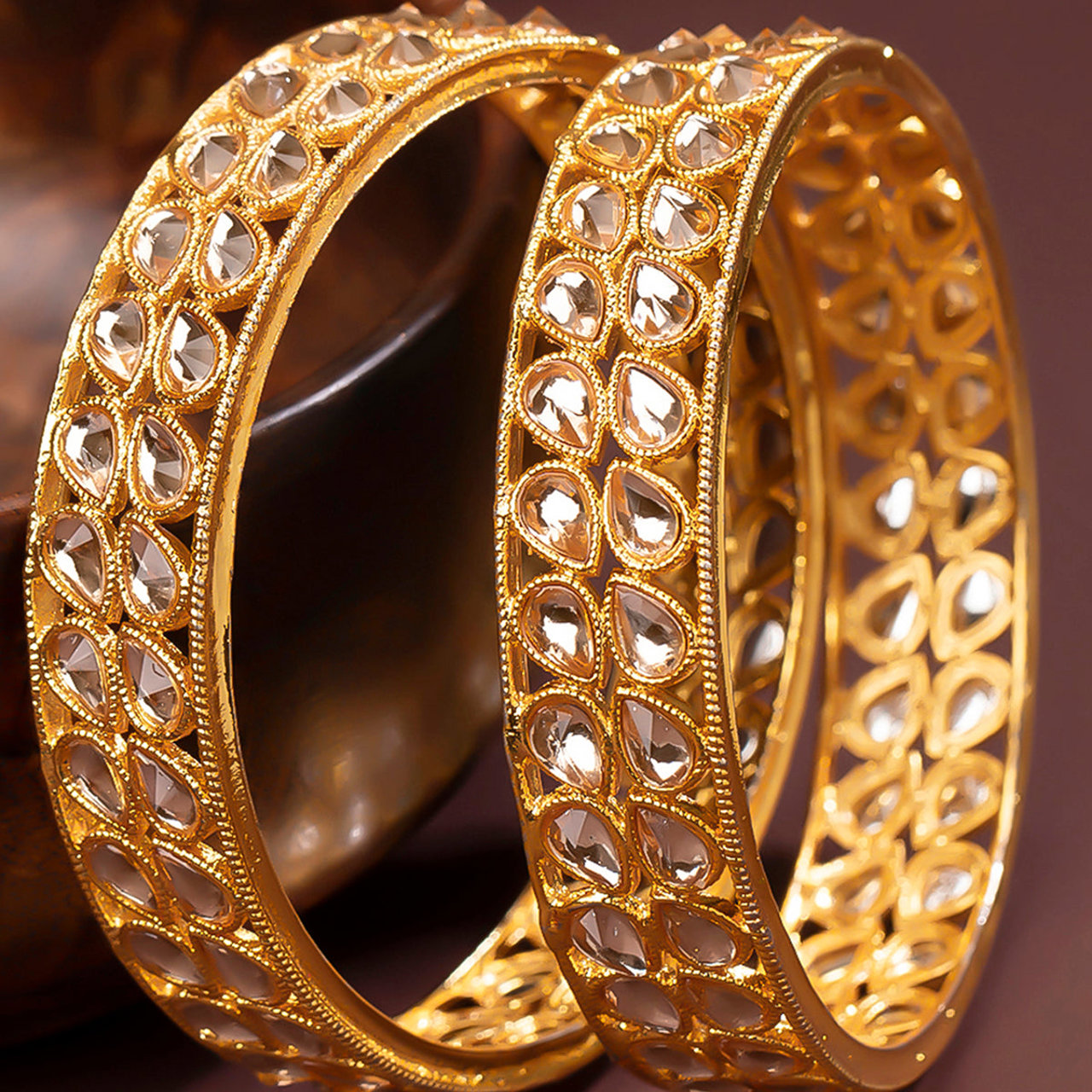 Sukkhi Beguiling Gold Plated Kundan (Set of 2) Bangle For Women