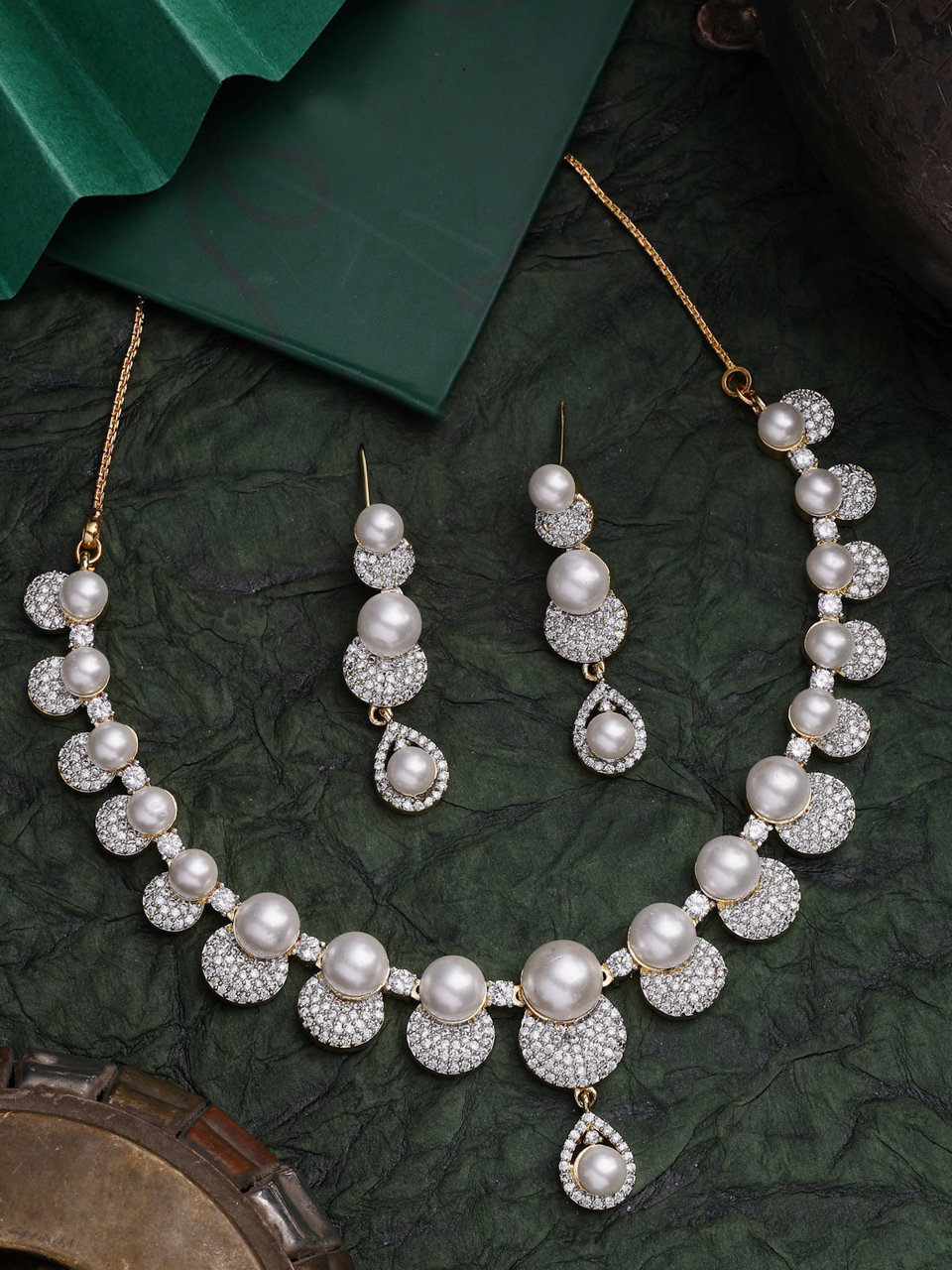 Sukkhi Versatile Round Design Gold Plated with Cubic Zirconia & Pearl Studded White Brass Collar Necklace with Drop Earrings Jewellery Set for Women