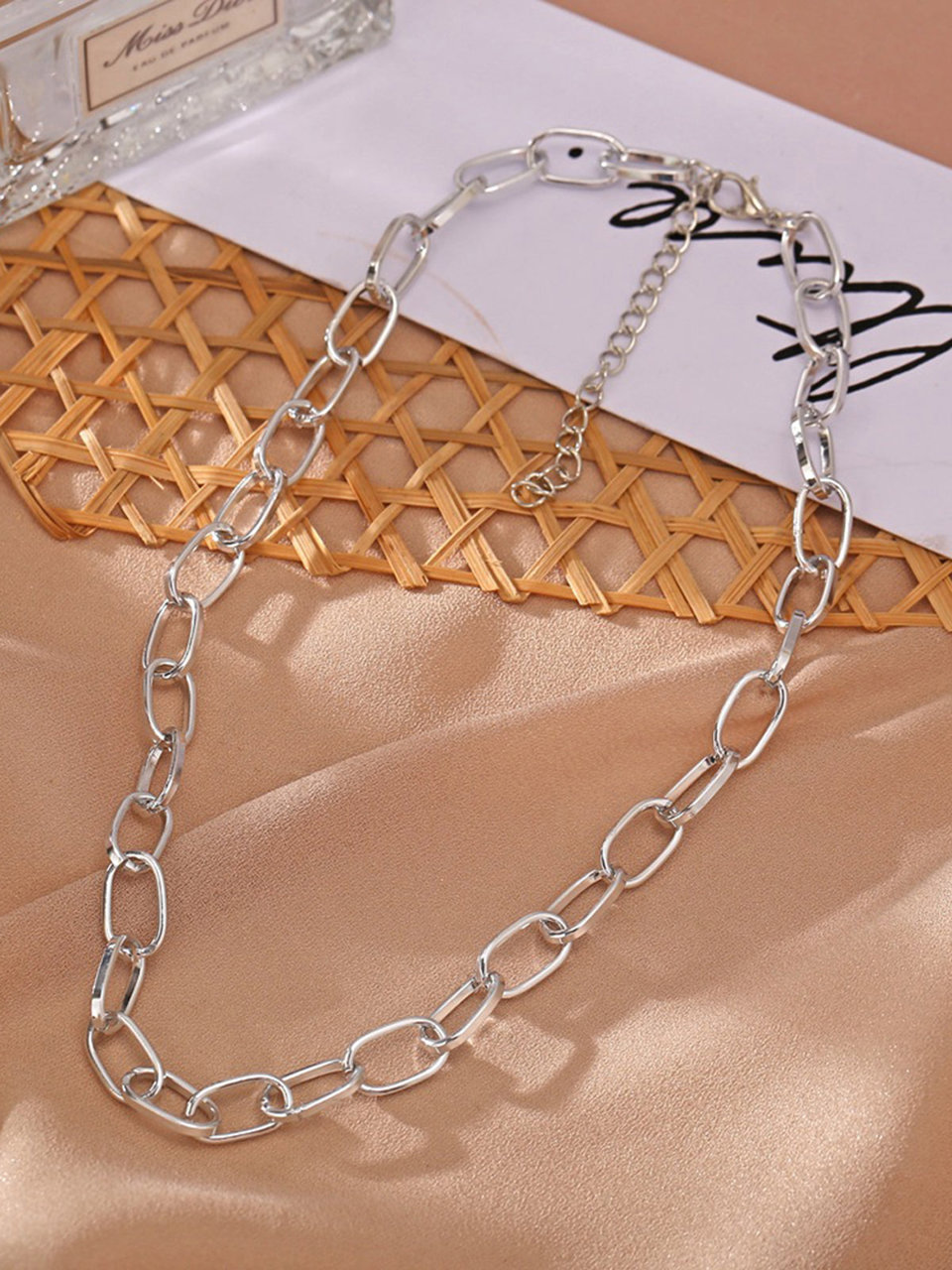Scintillare by Sukkhi Marquise Rhodium Plated Box Chain Necklace for Women