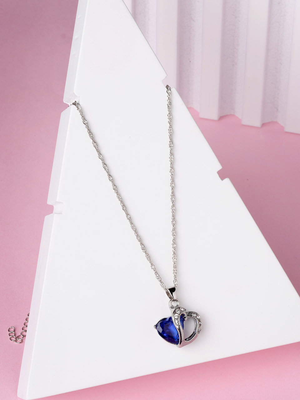 Scintillare by Sukkhi Trendy Style Joint Valentine Heart Shaped Crystals With Rhodium Plated Silver Pendant With Chain for Women And Girls