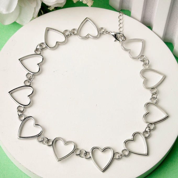Scintillare by Sukkhi Admirable Rhodium Plated Heart Shaped Link Choker Necklace for Women & Girls