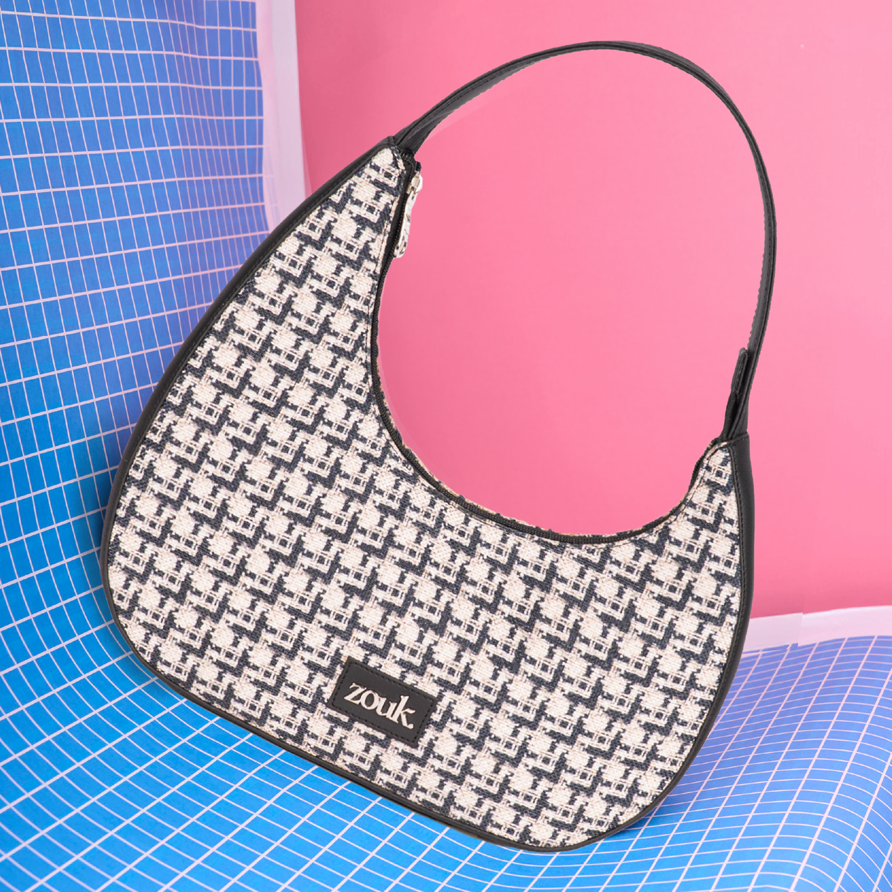 Pixi Baguette - Carter Checks